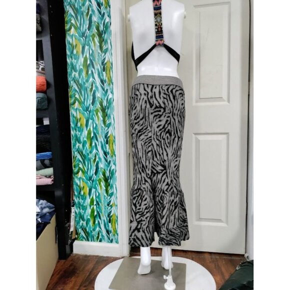 NWT Marie Oliver Cotton Zebra Print Jude Jacquard Skirt Black Oat Women's Medium - Picture 3 of 10